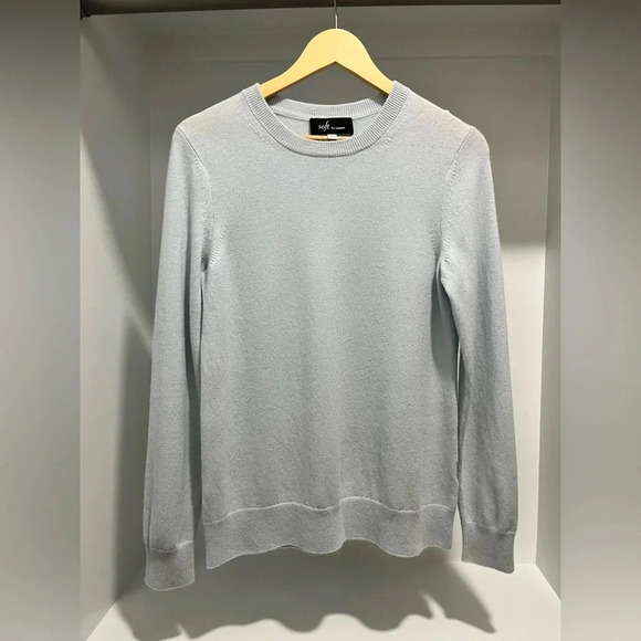 Soft by NAADAM Sweaters - Soft by Nadaam Light blue 100% Cashmere Crew Neck Sweater womens size small